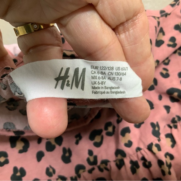 Kids dress very Good condition size 6-8  can be used for different occasion.. - Picture 5 of 5